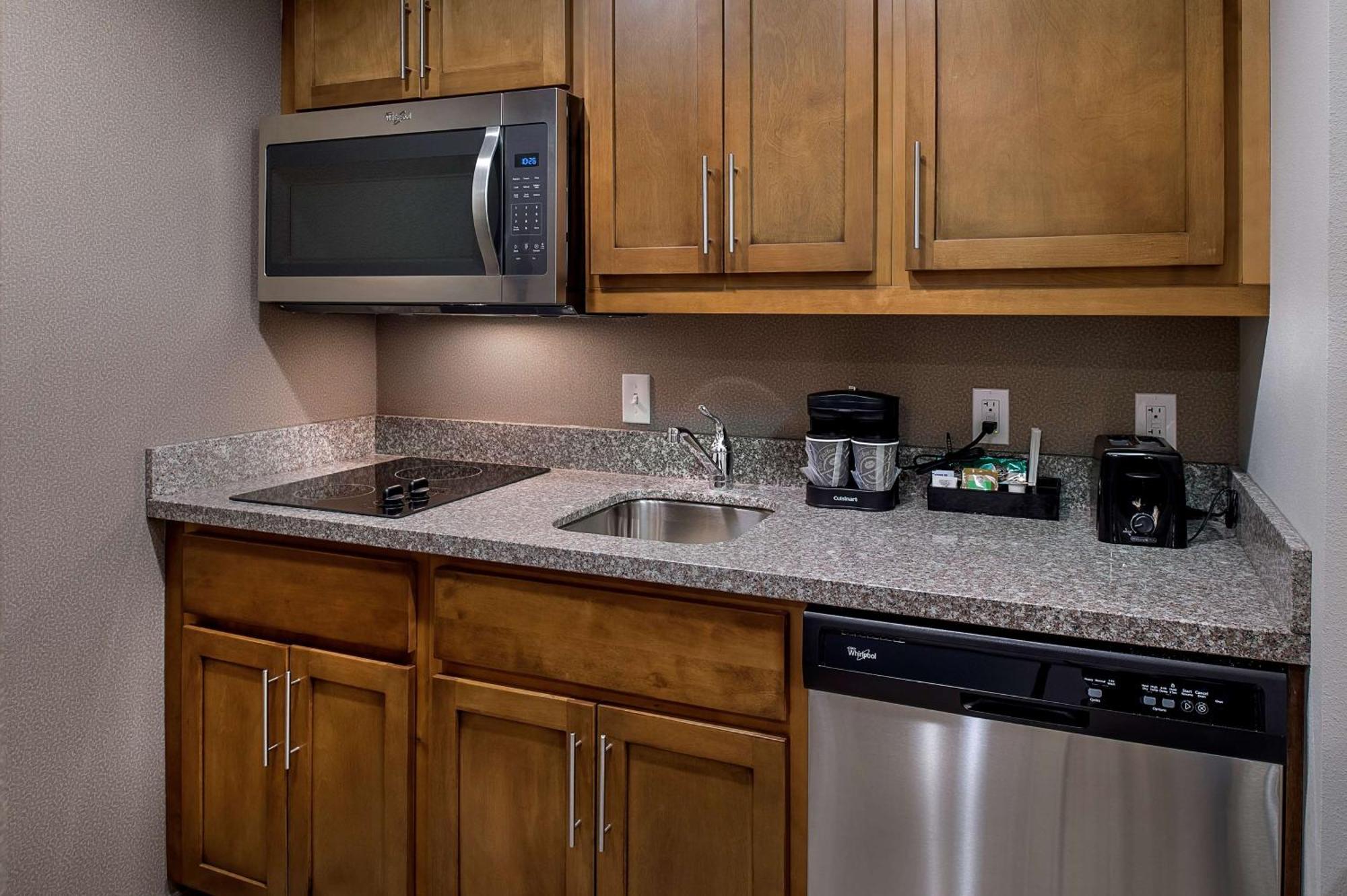 Homewood Suites By Hilton St. Louis Westport Maryland Heights Exterior photo